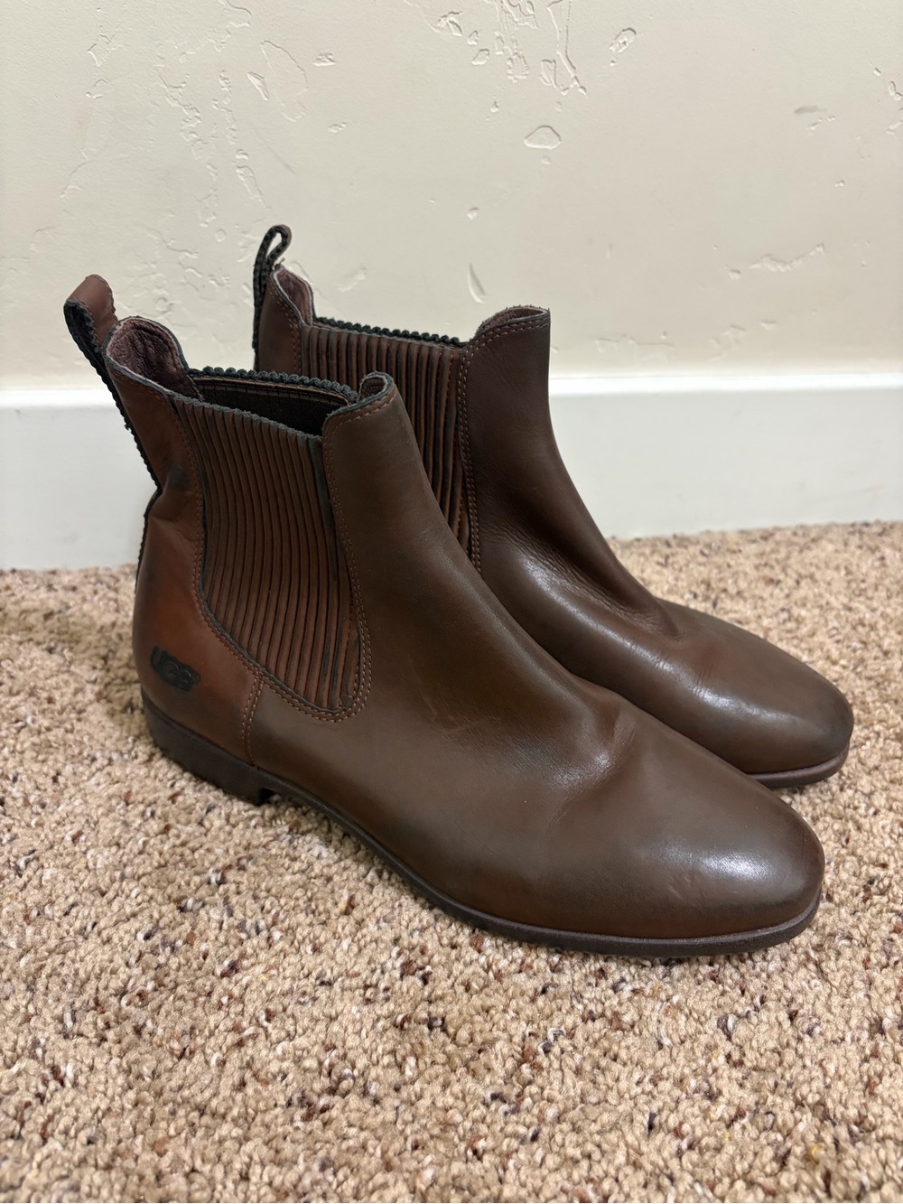 Ugg Joey Chelsea Boot Brown Women's Size 7